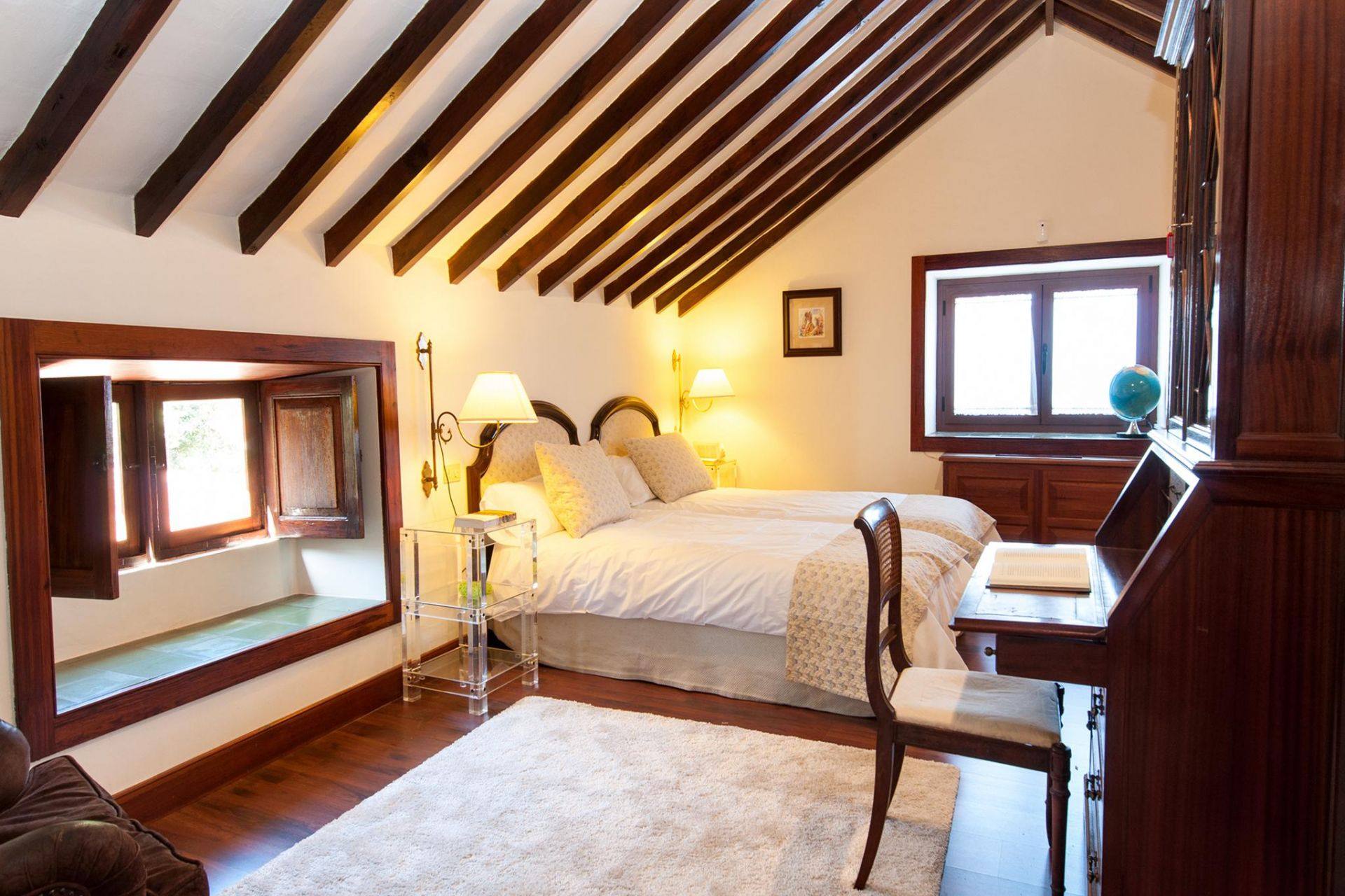 Chambre à coucher 2