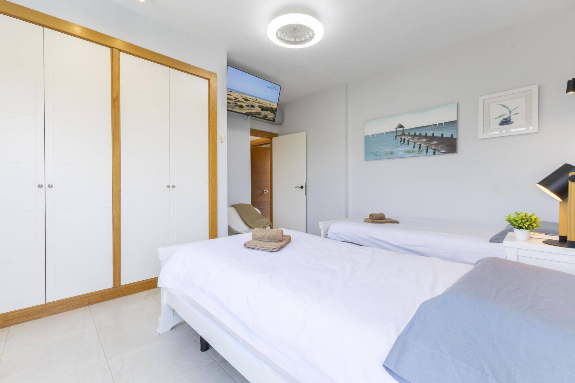 Chambre à coucher 2