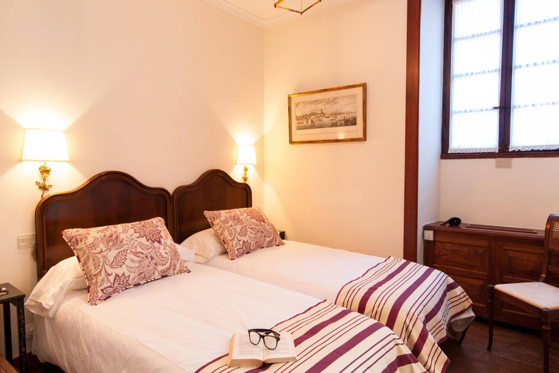 Chambre à coucher 2