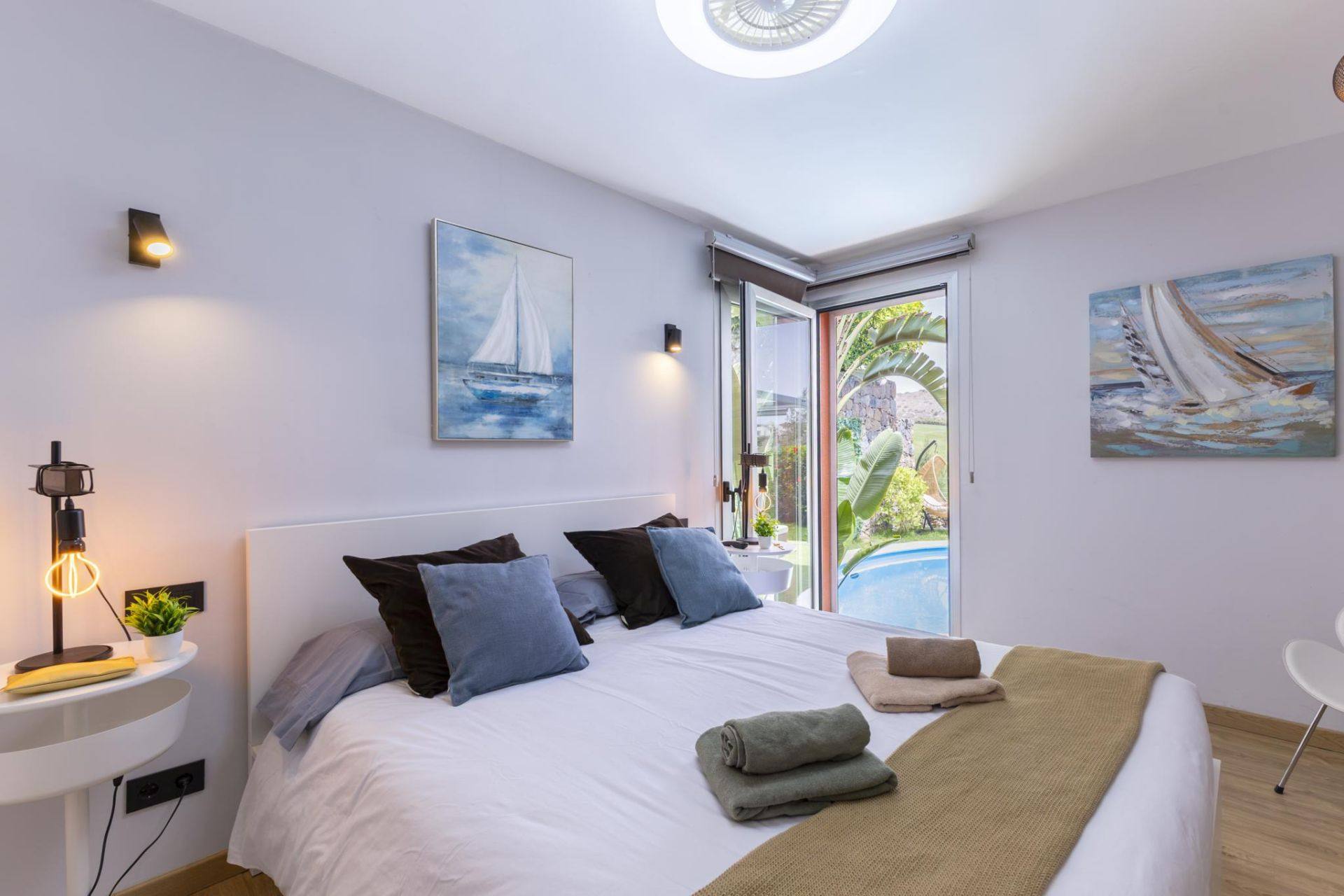 Chambre à coucher 1