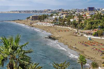 Panoramablick auf die Playa de San Agustín