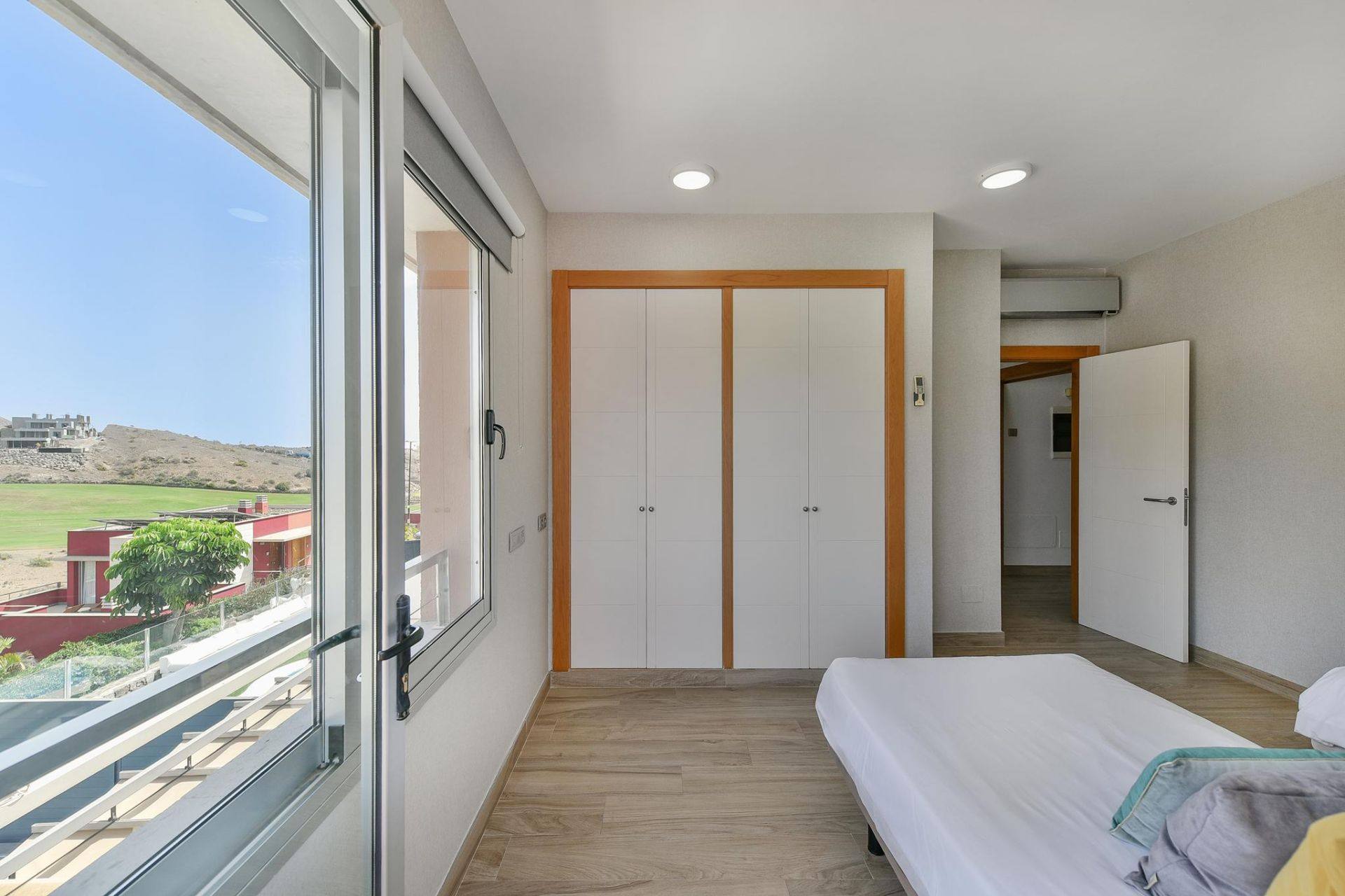 Chambre à coucher 2
