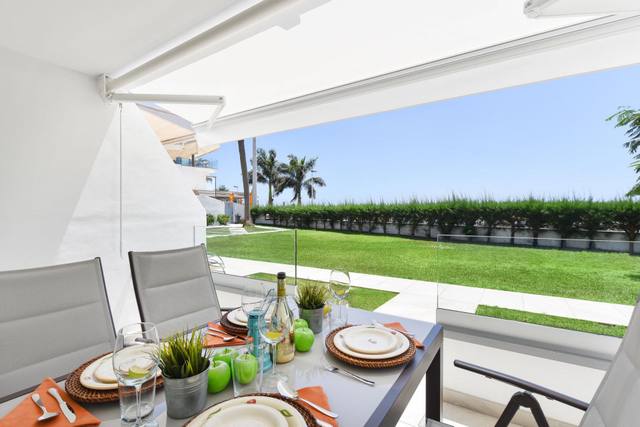 Beachfront Nasas 4 JM