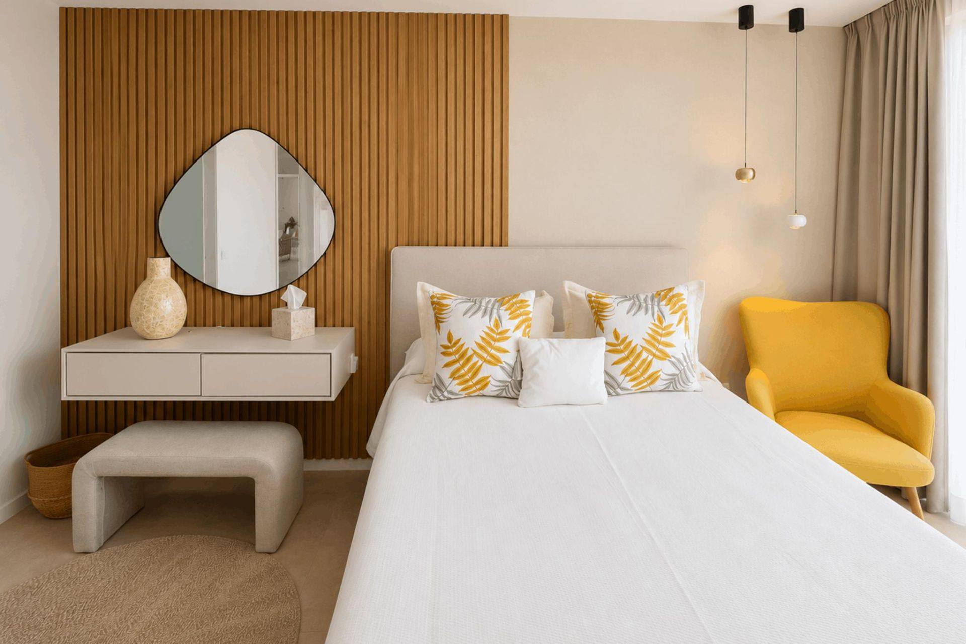 Chambre à coucher 1