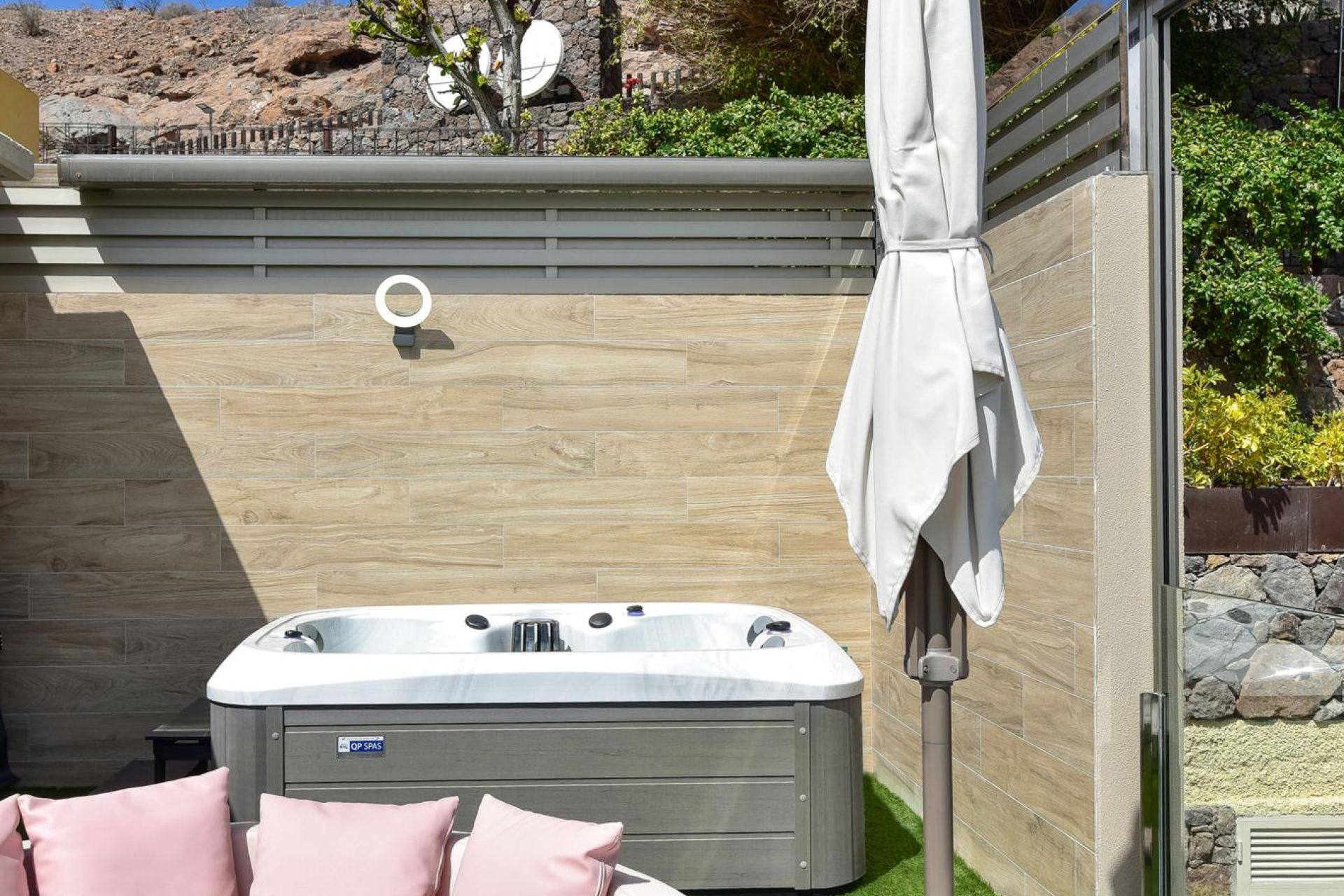 Jacuzzi
