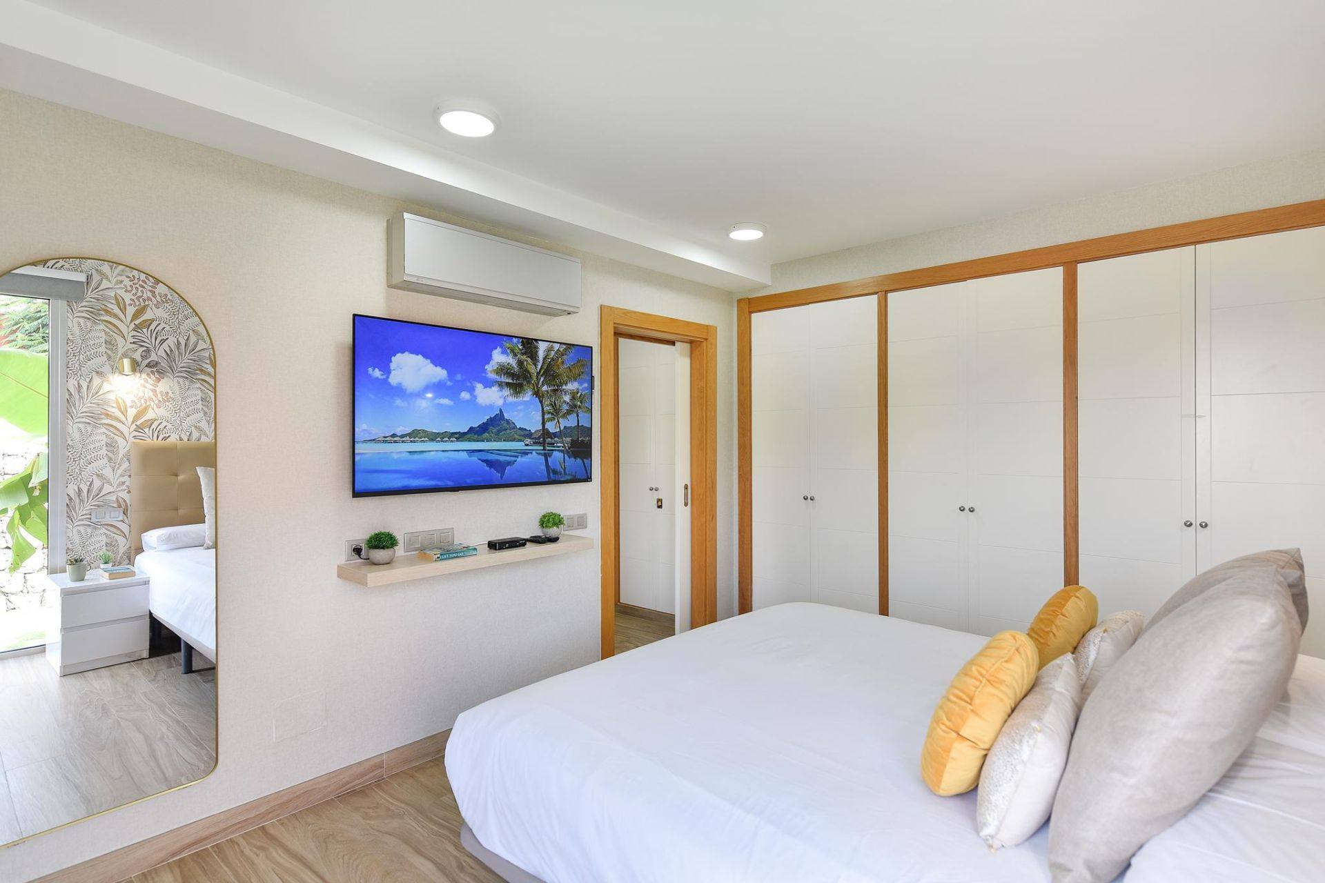 Chambre à coucher 1