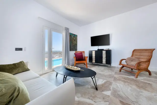 Serenity Home Suite 1