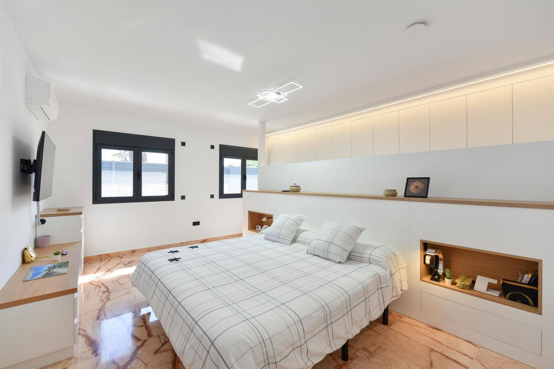 Chambre à coucher 2