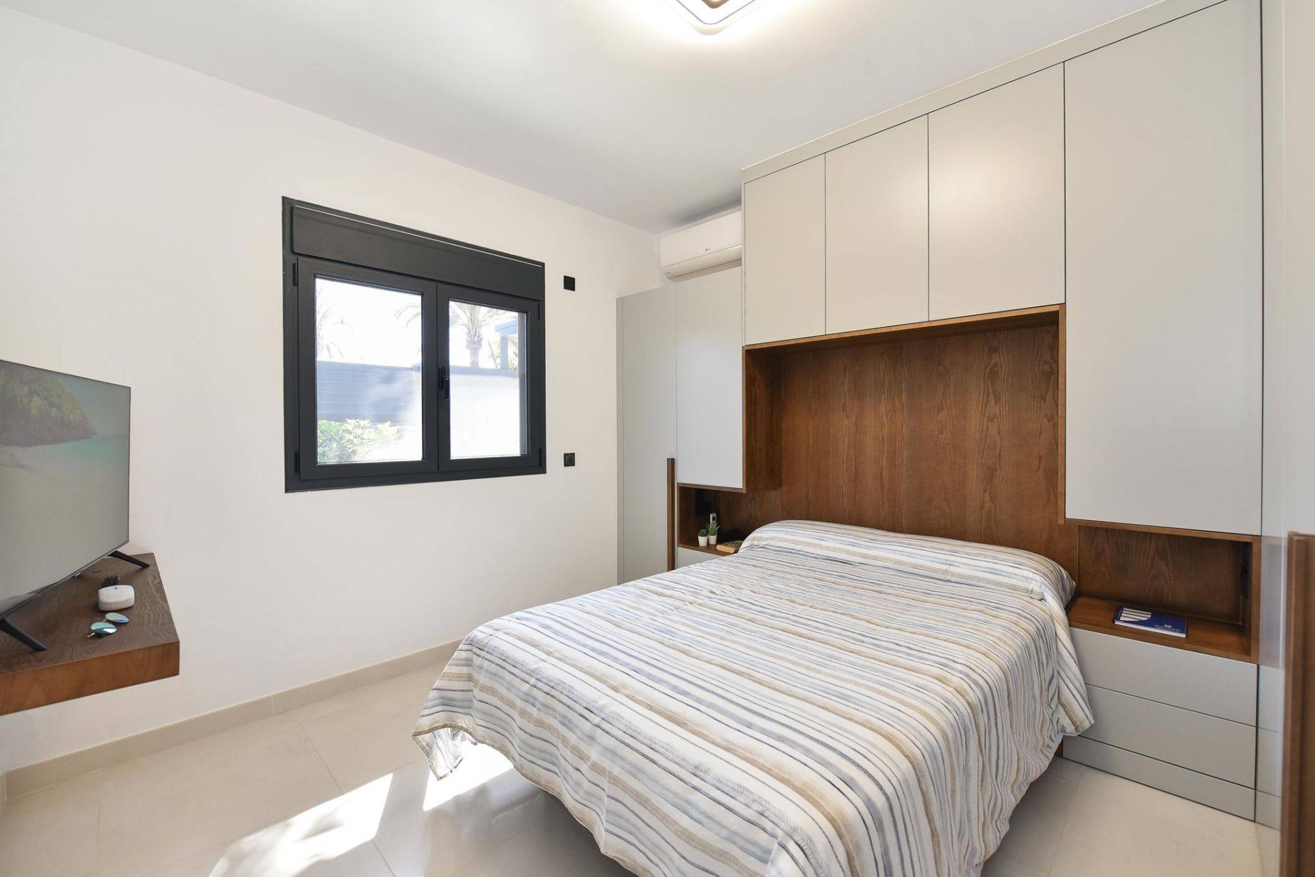 Chambre à coucher 3